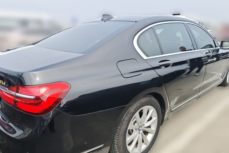 Used BMW 7 Series 2016 730Li Luxury Model Rear Right 45 Deg