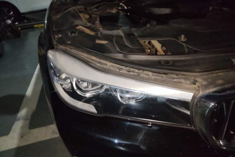 Used BMW 7 Series  Right Front Headlight