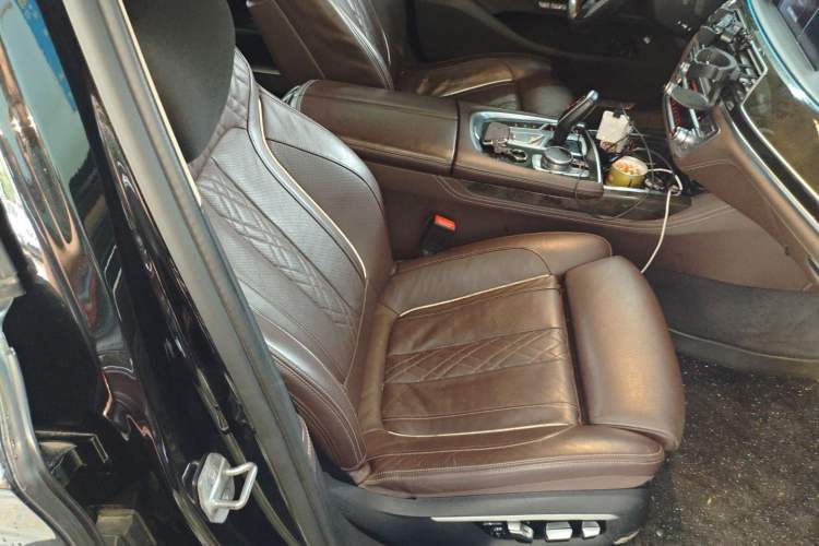 Used BMW 7 Series 2016 730Li Luxury Model Right Front Seat