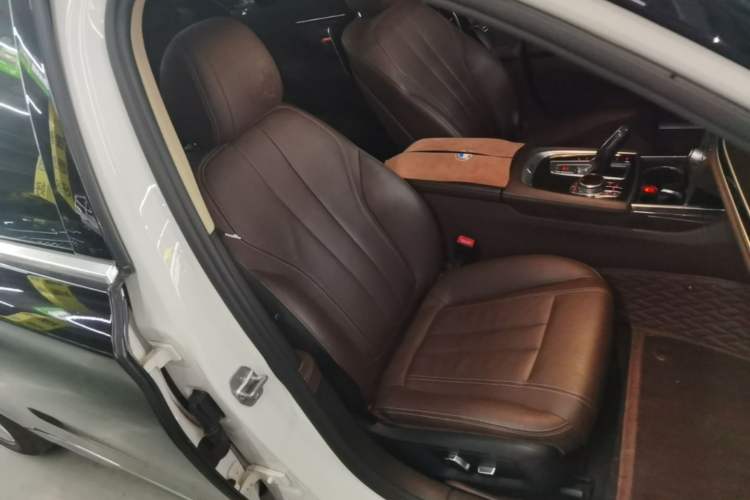 Used BMW 7 Series 2016 730Li Leading Model Right Front Seat