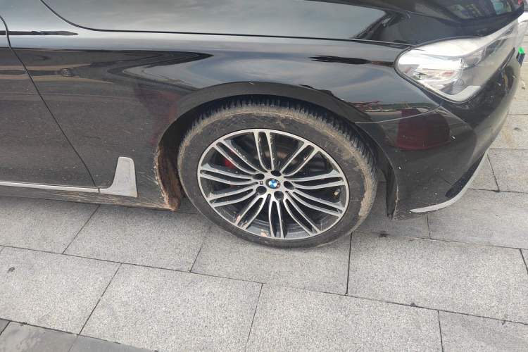 Used BMW 7 Series 2016 730Li Leading Model Right Front Wheel Hub