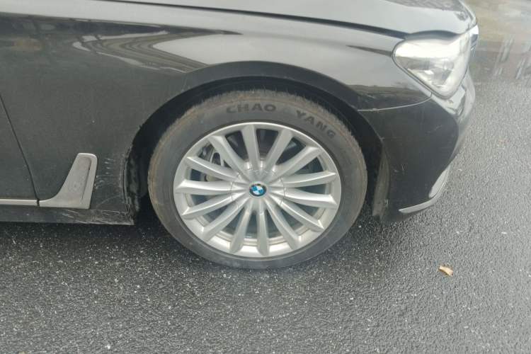 Used BMW 7 Series 2016 740Li Luxury Edition Right Front Wheel Hub