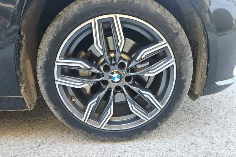 Used BMW 7 Series 2016 730Li Luxury Model Right Front Wheel Hub