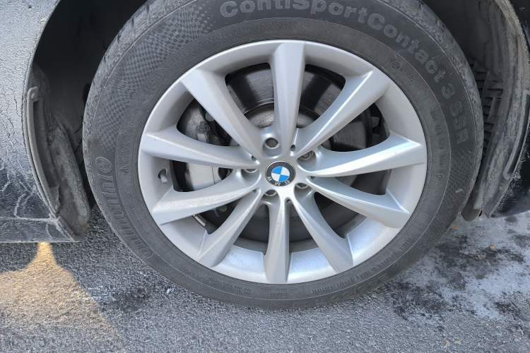 Used BMW 7 Series 2016 730Li Leading Model Right Front Wheel Hub