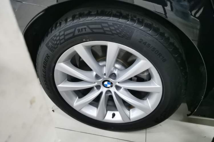 Used BMW 7 Series 2016 730Li Leading Model Right Rear Wheel Hub