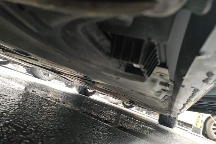 Used BMW 7 Series 2016 740Li Luxury Edition Right Side Sill