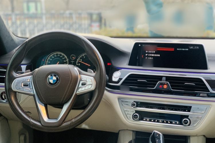 Used BMW 7 Series 2016 750Li xDrive Four-Seat Version Steering Wheel