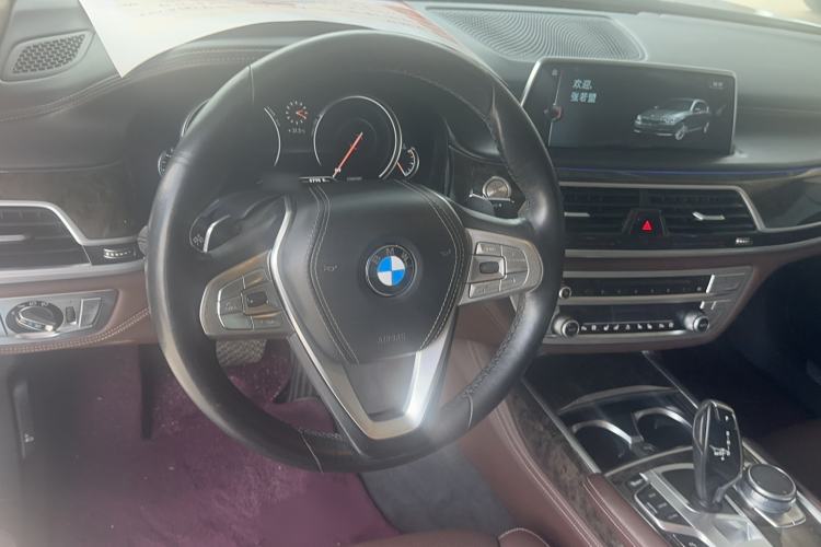 Used BMW 7 Series 2016 730Li Luxury Model Steering Wheel