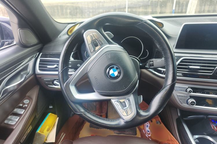 Used BMW 7 Series 2016 730Li Luxury Model Steering Wheel