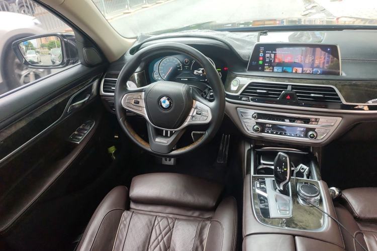 Used BMW 7 Series 2016 730Li Luxury Model Steering Wheel