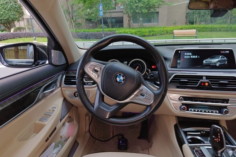 Used BMW 7 Series 2016 730Li Luxury Model Steering Wheel