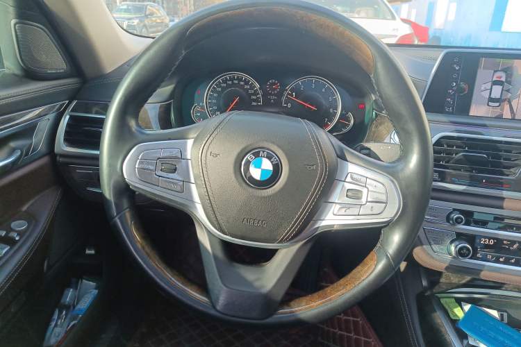 Used BMW 7 Series 2016 730Li Luxury Model Steering Wheel
