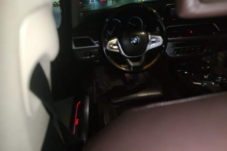Used BMW 7 Series 2016 730Li Luxury Model Steering Wheel