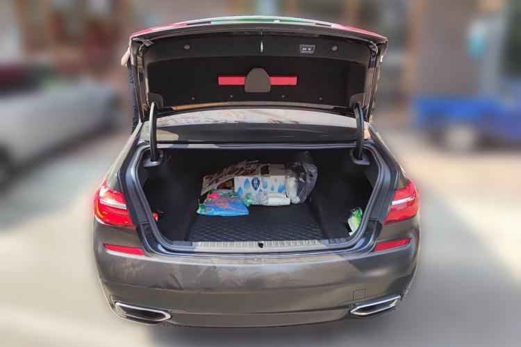 Used BMW 7 Series 2016 730Li Leading Model Trunk