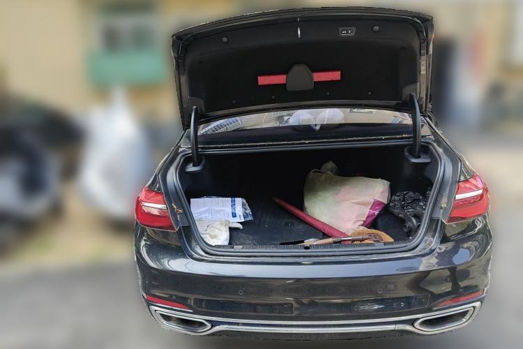 Used BMW 7 Series  Trunk