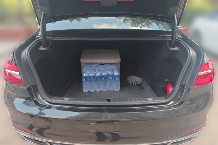 Used BMW 7 Series 2016 740Li Luxury Edition Trunk
