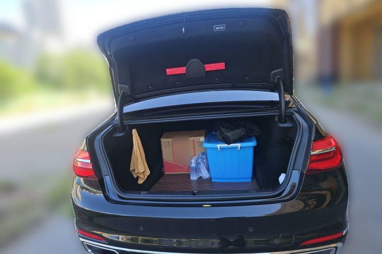 Used BMW 7 Series 2016 730Li Luxury Model Trunk