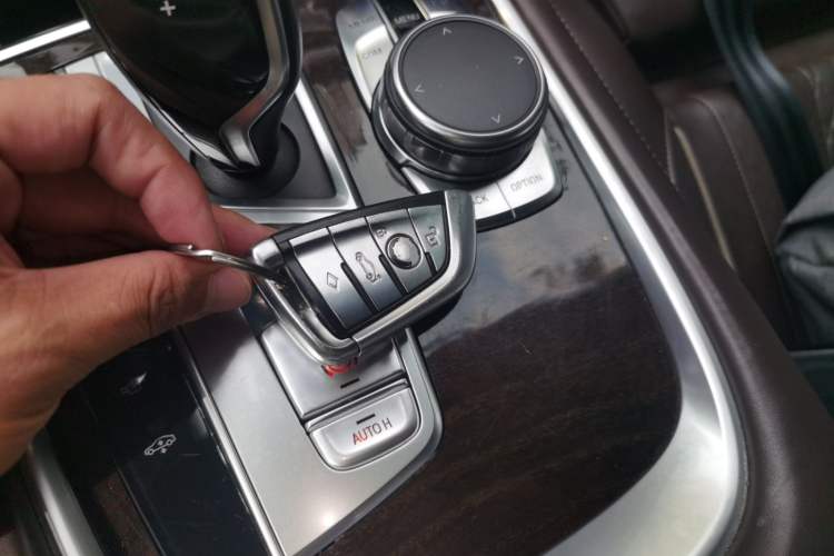 Used BMW 7 Series 2016 740Li Luxury Edition Vehicle Key