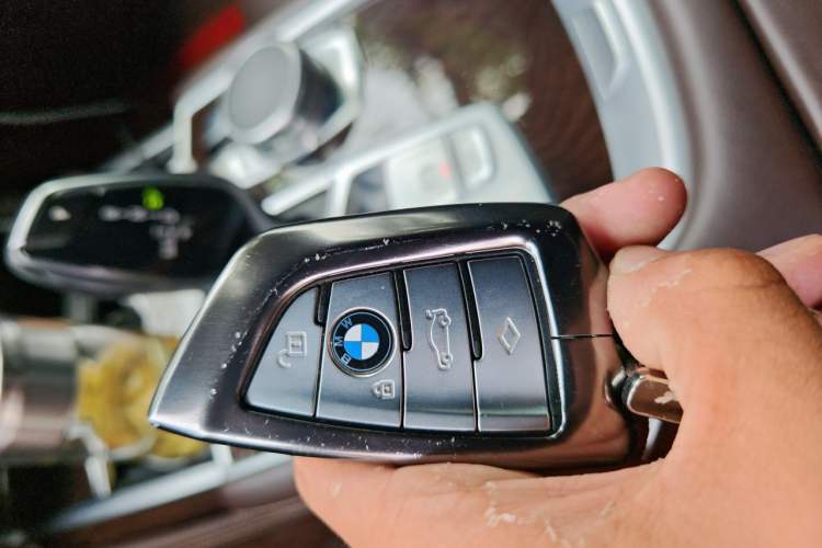 Used BMW 7 Series 2016 740Li Luxury Edition Vehicle Key