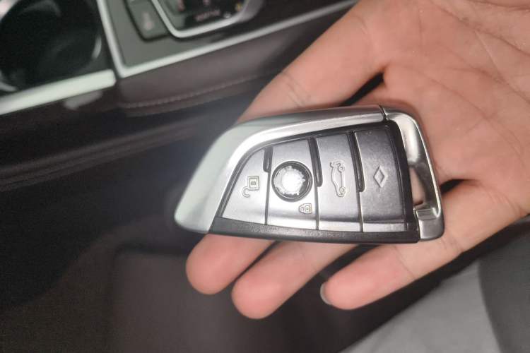 Used BMW 7 Series 2016 740Li Luxury Edition Vehicle Key