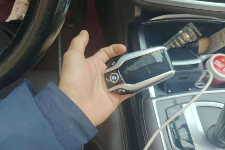 Used BMW 7 Series 2016 740Li Luxury Edition Vehicle Key