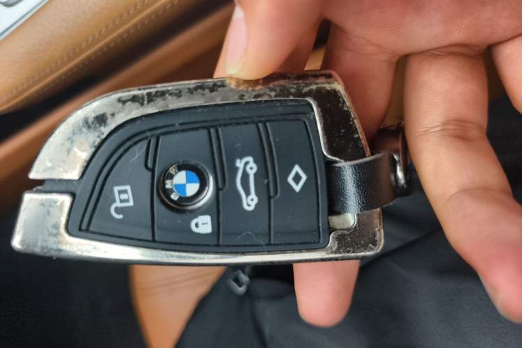 Used BMW 7 Series  Vehicle Key