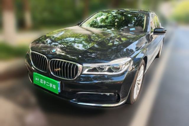Ojetý BMW 7 Series 2016 740Li Luxury Edition