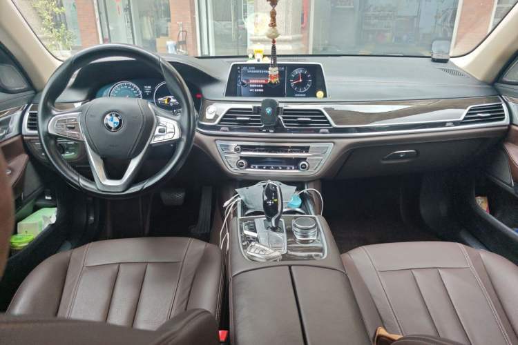 Used BMW 7 Series 2016 730Li Leading Model Center Console