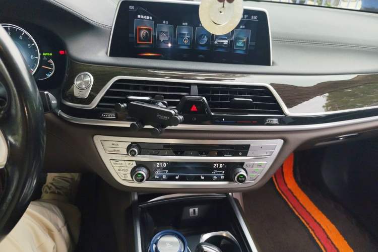 Used BMW 7 Series 2016 730Li Leading Model Audio And AC Panel