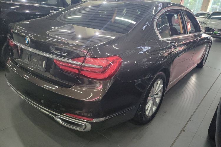 Used BMW 7 Series 2016 730Li Leading Model Exterior 3