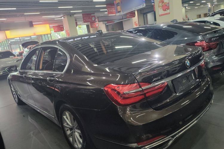 Used BMW 7 Series 2016 730Li Leading Model Exterior 5