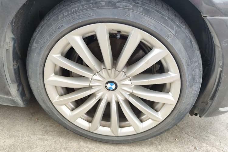Used BMW 7 Series 2016 740Li Luxury Edition Right Front Wheel Hub