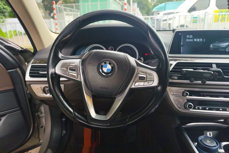 Used BMW 7 Series 2016 730Li Leading Model Steering Wheel