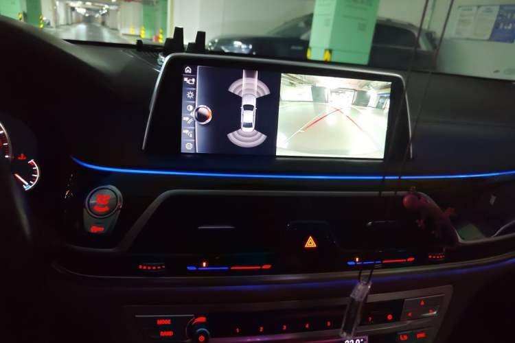 Used BMW 7 Series 2016 740Li Luxury Edition Audio And AC Panel