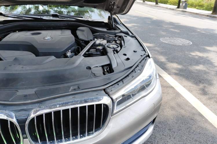 Used BMW 7 Series 2016 730Li Luxury Model Engine Bay Left