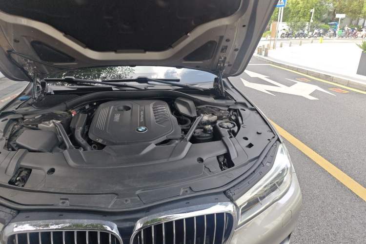 Used BMW 7 Series 2016 740Li Luxury Edition Engine Bay Left