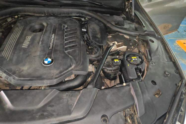 Used BMW 7 Series 2016 740Li Luxury Edition Engine Bay Left