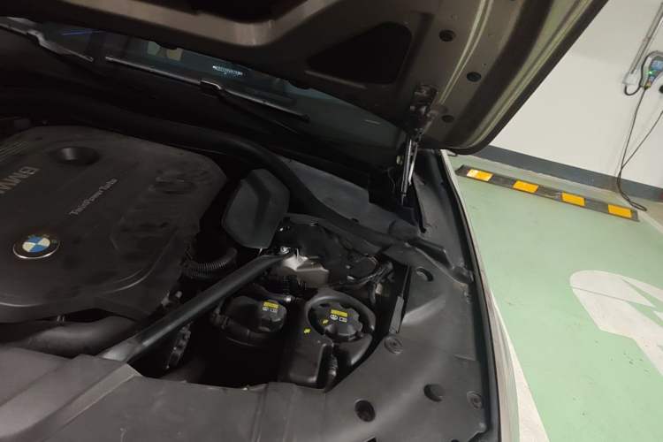 Used BMW 7 Series 2016 740Li Luxury Edition Engine Bay Left