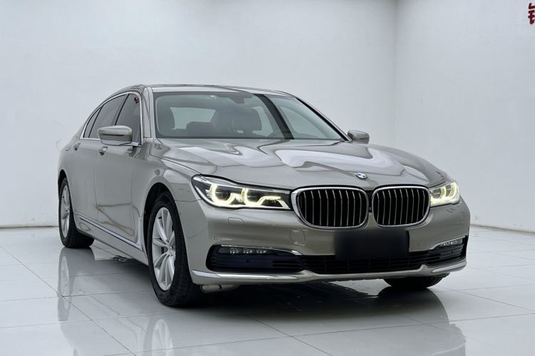 Used BMW 7 Series 2016 730Li Luxury Model Exterior 2