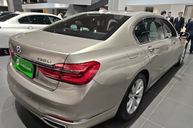 Used BMW 7 Series 2016 730Li Leading Model Exterior 5