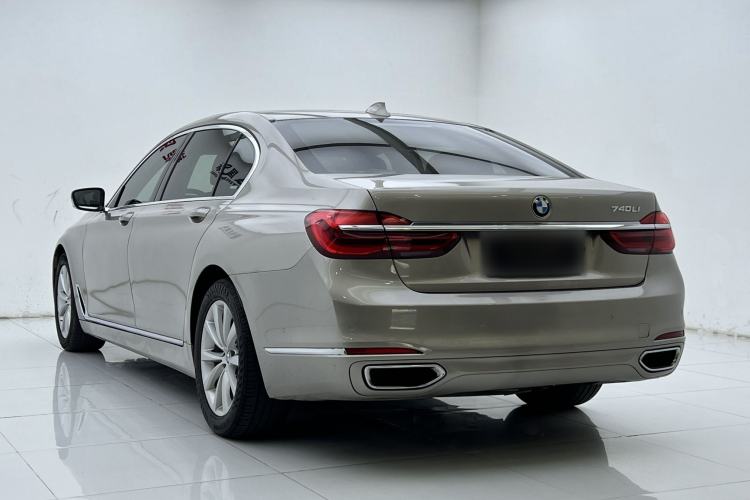 Used BMW 7 Series 2016 730Li Luxury Model Exterior 5