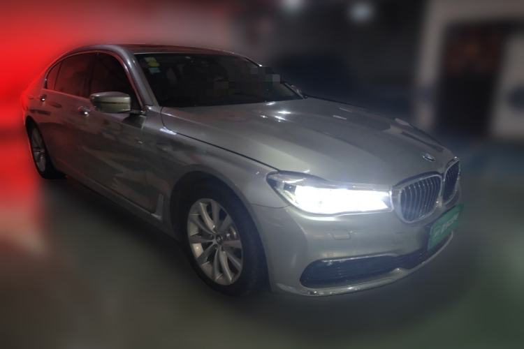 Used BMW 7 Series 2016 730Li Luxury Model Front Right 45 Deg