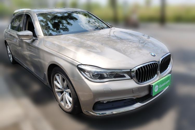 Used BMW 7 Series 2016 730Li Luxury Model Front Right 45 Deg