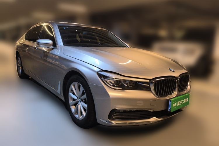 Used BMW 7 Series 2016 730Li Leading Model Front Right 45 Deg