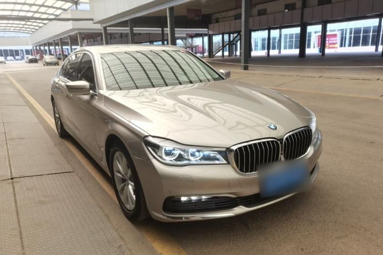 Used BMW 7 Series 2016 730Li Luxury Model Front Right 45 Deg