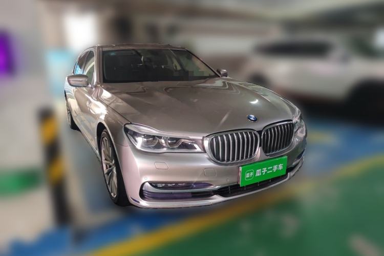 Used BMW 7 Series 2016 740Li Luxury Edition Front Right 45 Deg