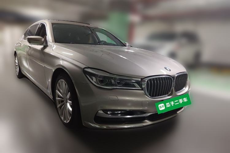 Used BMW 7 Series 2016 740Li Luxury Edition Front Right 45 Deg