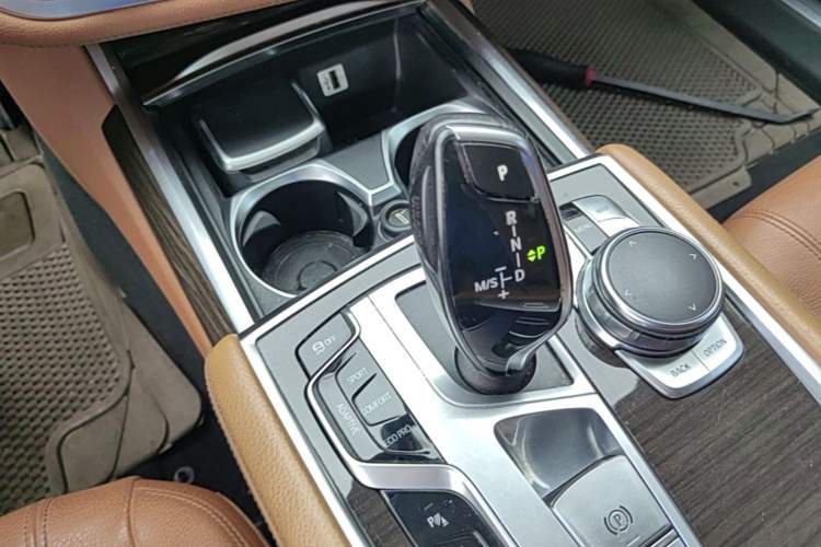 Used BMW 7 Series 2016 730Li Leading Model Gear Lever