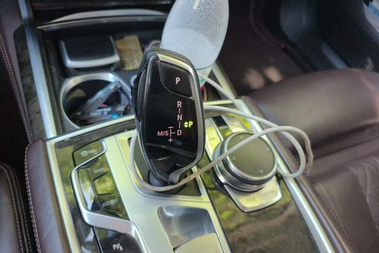 Used BMW 7 Series 2016 730Li Luxury Model Gear Lever