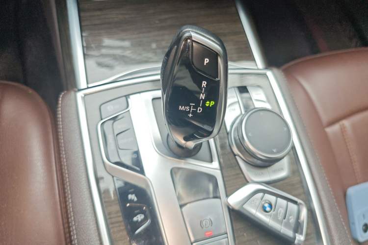 Used BMW 7 Series 2016 730Li Leading Model Gear Lever
